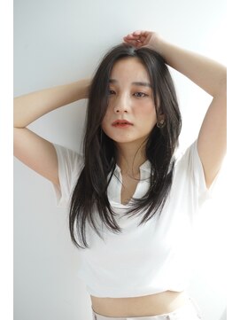 ルフュージュ バイ プロデュース 相模大野店(Refuge by Produce) 暗髪/レイヤーカット/長めバング