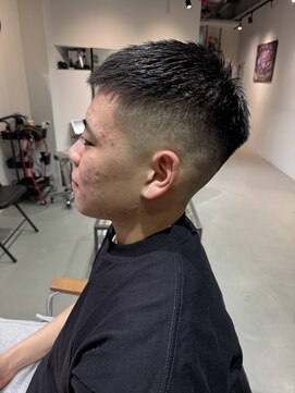 イズ(iss) 漢のクロップスタイル