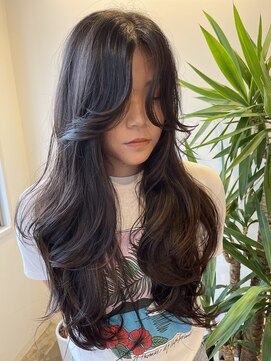 シェリー(Che'ri) レイヤーカット/カーテンバング/海外レイヤー/和田