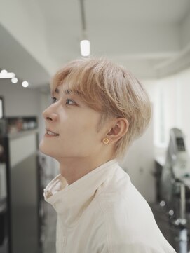 プリアバイポプルス 渋谷(pria by popls) 韓国ヘア/センターパート/ダブルカラー/ブリーチ/ダウンパーマ