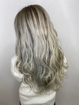 プロデュース 古淵店(Produce) 白っぽい銀カラー