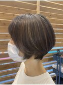 【白髪ぼかし】大人くびれショート白髪ぼかしハイライトカラー