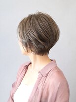 カノア(CANNOA.)&nbsp;大人の白髪ぼかしショートボブ