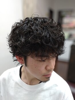 トバ(TOBA)の写真/顔周りのケアも含め、イケてるメンズはバーバーに通う◎相手に好印象を与える清潔感のあるスタイルに―