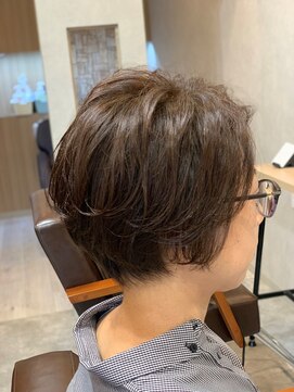 ロム(LOM) ショートボブ