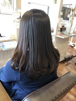 アンプレヴーアジュテ(Impre'vu ajoute)&nbsp;ツヤ感ワンカール