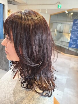 アンド(&.) 朝のスタイリングが簡単になるアイロンいらずのデジタルパーマ!