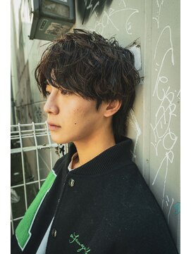 ミラバイグリーン(Mira by green) センターパート/アップバング/ツイストスパイラル/パーマ/眉毛