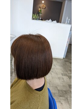 アサイラム(ASYLUM) 落ち着いたボブスタイル