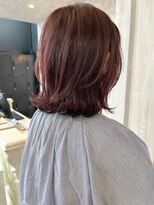 キャアリー(Caary)&nbsp;福山人気赤味カラー艶髪レッドピンクカラーくびれミディ外ハネ