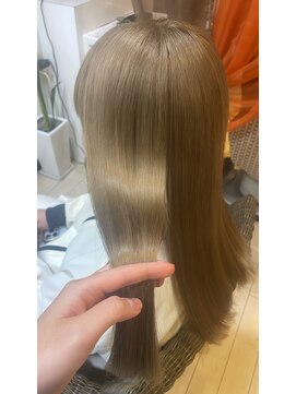 アトリエフリーナルオ(atelier FRee naruo) ☆金髪戻し☆2ブリーチ☆くすみミルクティー☆