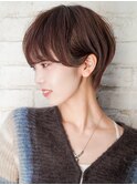 大人可愛い20代30代40代黒髪前下がりひし形小顔ボブ丸みショート