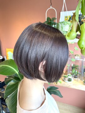 ワンド(ONE&) フレンチボブ