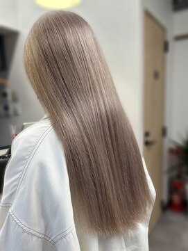 ボイスヘア(voice hair) ブリーチカラー×ミルクティーベージュ◎韓国風くびれヘア