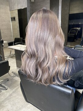 アミ(Ammi) ◆ダブルカラー/エフェクトブリーチ/イルミナカラー/学割