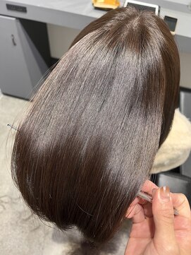 艶髪グレージュ