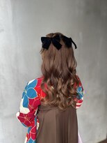 ソノ(sono)&nbsp;卒業式ヘア　ハーフツイン　袴着付け