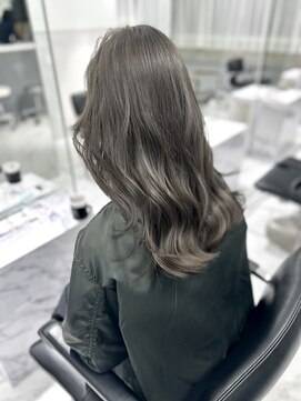 スウィープ 平尾(sweep) 【sweep_shizuna】グレージュ/ブリーチ/髪質改善/福岡