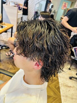 ステレオ ヘアデザイン 安城店(STEREO HAIR DESIGN) サーフカール