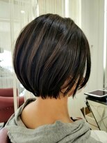 クオリス 赤塚店(QUALIS) 大人可愛い20代30代40代黒髪前下がりショートボブ丸みショート◎