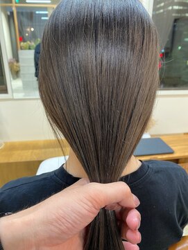 マロウ(mallow) 《花屋併設》縮毛矯正/冬カラー@20代30代40代