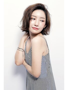 ミエル ヘア 新宿(miel hair) 〈mielhair新宿〉かきあげ前髪 外はねボブ☆【新宿】