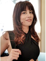 ビュートリアム 福岡(BEAUTRIUM)&nbsp;乾かすだけで決まる顔まわりに動きをつけたロングレイヤー