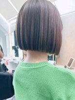 リール 銀座(R'EEL) 地毛風ストレートで切りっぱなしボブ