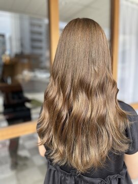 アンドチル(And Chill) ハイトーンロングヘア