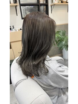 クレイドル(cradle) 大人可愛い♪グレージュレイヤー