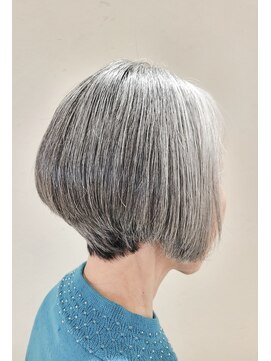 松本平太郎美容室 国立店 グラデーションボブ