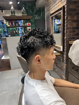 ユキオ ダル(Yukio Dal) 20代30代40代メンズビジネスツーブロックアッシュブラック