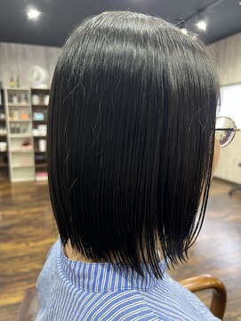 アイリーファンビリ(irie fambilly) 軽め切りっぱなしボブ