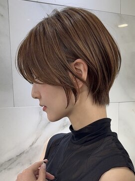 エリマ 横浜西口(elima) 横浜西口大人ショートボブくびれショートヘア切りっぱなしボブ