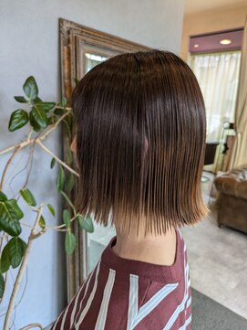 ガネーシャ(ganesya) 切りっぱなし×毛先ハイトーンカラー