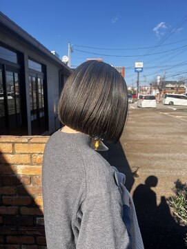 アンディ ニジュウサンド クリエイション(and D 23℃ creation) ハイライトボブ