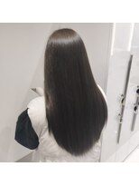 アース 上大岡店(HAIR&MAKE EARTH)&nbsp;赤みを抑えた深みオリーブカラー【上大岡】