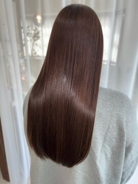 エリュール(Elure) ダメージレスカラー+カット+集中ケアトリートメント