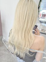 フウ(fuh)&nbsp;ホワイトカラー／ブロンド／ブロンドヘア／ハイトーン／艶髪