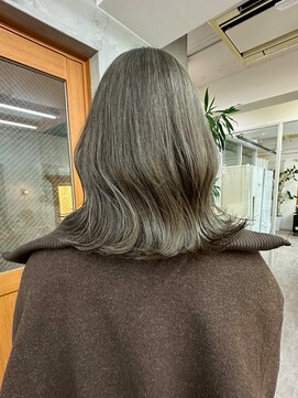 リアン(Lien) ブリーチカラー/オリーブベージュ/くびれミディ