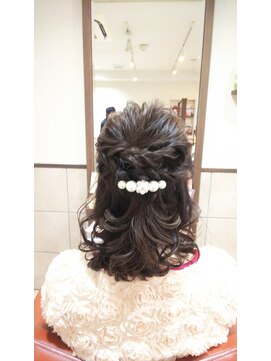 ネオリーブチノ 登戸店(Neolive cino) [neolive cino] くるりんぱ、ツイストハーフアップアレンジ☆