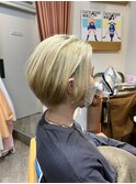 ホワイトブロンドナチュラルハイトーン*レイヤーショートボブ