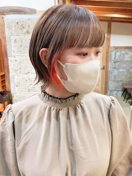 セル(CELL) 外ハネボブ×オレンジイヤリング