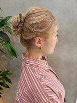 シアン(SYAN) 大人かわいい/ヘアアレンジ/ルーズ/おだんごヘア/ベージュ/