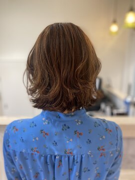 リコ エスト 上野店(lico est) 波ウェーブ　ことりベージュ