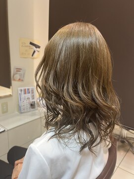 ジャストヘア ルッチェ(just hair Ruche) 明るめのグレイカラー