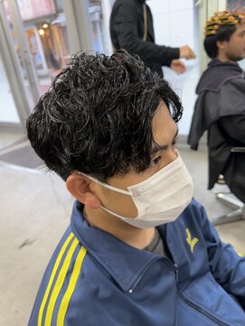 シラス(SiLasu) ツイスパアップバングショート