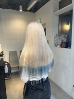 タオ 河原町(Tao) ホワイト×ペールブルー