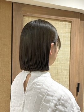 クーナバイトマト 横浜(Cuna by TOMTO) 【KANO】ボブ  切りっぱなしボブ   透明感カラー