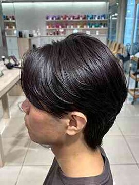 アッシュ 高幡不動店(Ash) 黒髪人気ツーブロックワックスなしセンターパート曲がる縮毛矯正